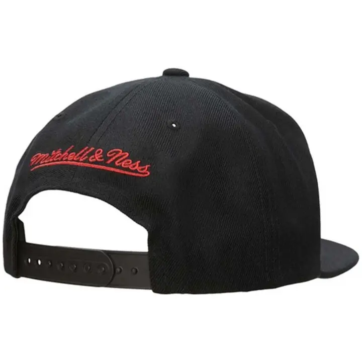 Gorras marca Mitchell & Ness modelo Hhss3131-Cbuyypppblck para unisex en color negro - 1