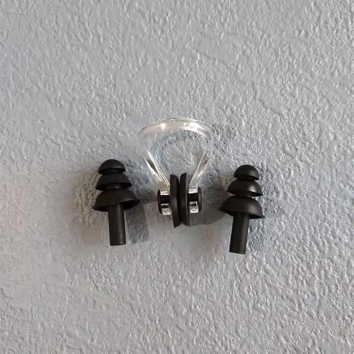 Juego De Clips Para La Nariz Y Auriculares De Natación En Silicona Triple Capa Impermeable Antideslizante Y Antiobstrucción Para Adultos - 1