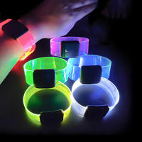 Pulseras LED Luminosas Para Deportes Al Aire Libre Y Fiestas. Pack De 10/20/50 Piezas. Brillo Duradero Para Halloween Y Otras Ocasiones. - details 10