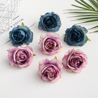 10Pcs Rosas De Seda Artificiales Para Decoración De Casamiento Y Navidad Flores De Terciopelo Para Artesanía Scrapbooking Y Manualidades - details 5