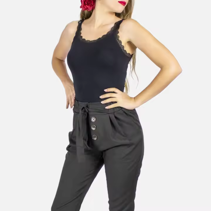 Pantalón de mujer negro con botones delanteros, adorno con lazo, bolsillos laterales y doble pinza, Le Côté Chic - 1