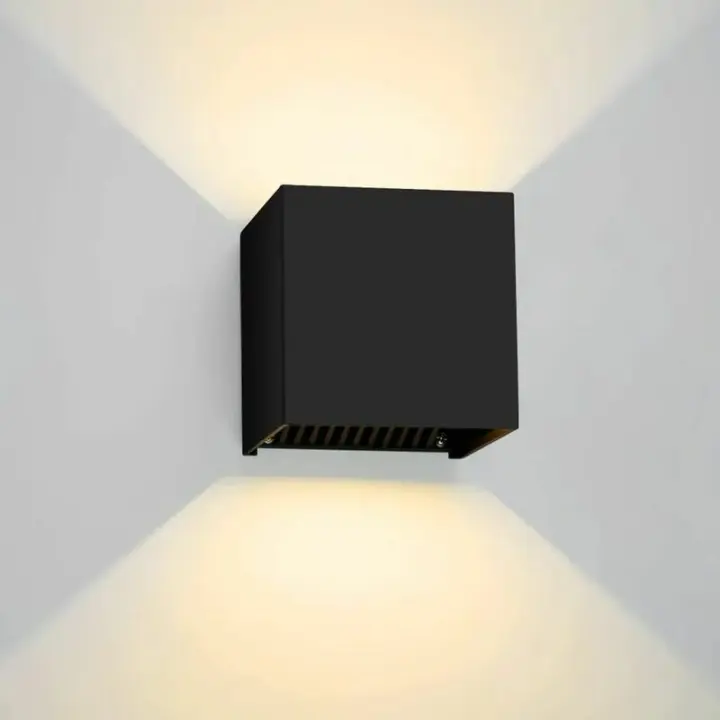 Aplique LED Exterior 12W Impermeable Color Blanco Cálido - 1
