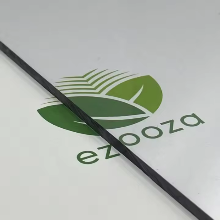 Lamina compacta de policarbonato transparente con Protección UV de 4mm, 800x400mm - 1