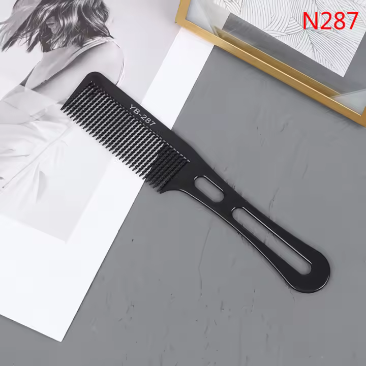 Peine Profesional De Plástico Ligero Para Corte Y Estilizado En Salón De Belleza Y Peluquería Herramienta De Corte De Carbono - 1