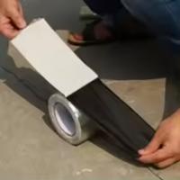 Cinta de butilo impermeable, cinta selladora de butilo, cinta de reparación para techos, cinta de aluminio plateado para tuberías/metal/toldo de RV/fugas en techos/sellado de ventanas/barcos, uso en exteriores, 50 mm (ancho) x 5 m (largo) - details 3