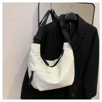 Bolso De Hombro De Nylon En Forma De Dumpling Gran Capacidad Bolso Cruzado Ligero Bolsa De Bajo Pecho Casual - details 2