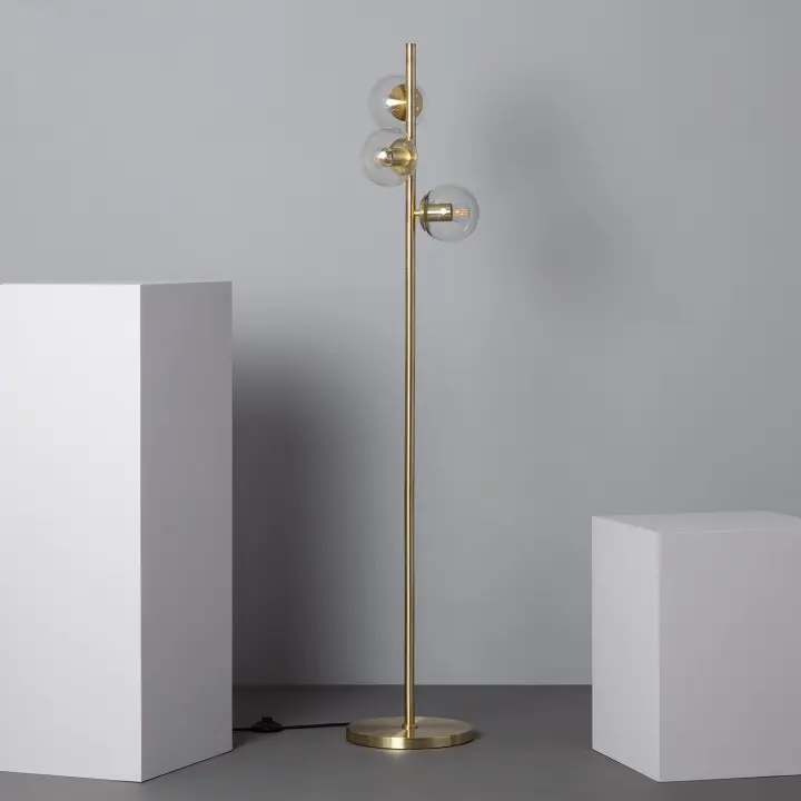 Ledkia Lámpara de Pie Otos de Metal y Cristal 3 Focos Dorado - 1
