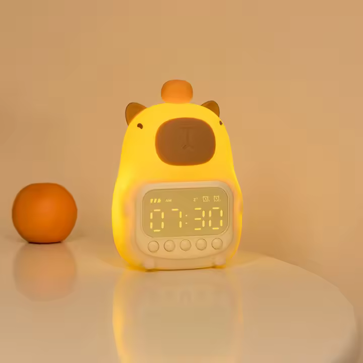 Reloj De Alarma Digital Capybara Con Luz Nocturna LED Recargable Silicón Luz De Mesa Temporizador Carga USB Regalo De Cumpleaños Para Niños - 1
