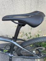 Sillín De Bicicleta De Carbono Ultrafino Elitaone 115g 250x140mm Texturizado UD Para Montaña Y Carretera Unisex - details 0