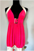 VESTIDO CON GRAN ESCOTE  Y MINI FALDA MARCA GENERICA - details 1