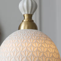 Lámpara De Noche Moderna Francesa En Estilo Japonés Retrò De Color Crema Con Cerámica Transparente Para Dormitorio Y Comedor Material De Latón Pulido - details 3