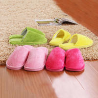 Chinelos De Invierno Para Hombres Y Mujeres Pantuflas De Viaje No Específicas De Color Felpa Coral Antideslizantes Suaves Y Cálidas Chinelos De Casa - details 1