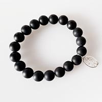 Pulsera de Plata de Ley 925 con Cruz de Caravaca y Ágata Negra Mate 10mm - Ajustable y Elástica - Bolsa de Tela de Regalo - details 2