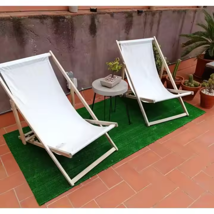 LILI HOME Césped Artificial Modelo Standard 7mm Resistente a la intemperie y a los rayos UV, asegurando una larga vida útil y mantenimiento mínimo. Es la solución perfecta para quienes buscan una opción asequible y de baja mantención para sus espacios ext - 1