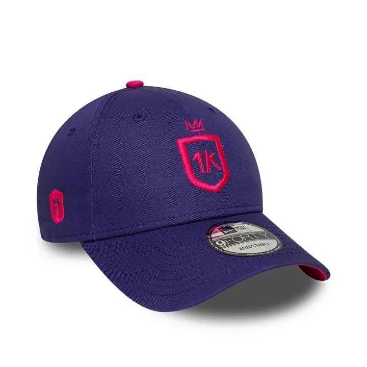 Gorra New Era 1K Fc Kings League para unisex en color morado - 1