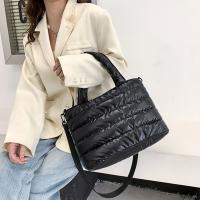 Bolso De Hombro De Nylon Puffer Para Mujer Invierno Bolso De Mano Chic Cuadrado Suave Cierre De Cremallera Estilo Versátil - details 29
