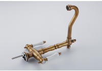 Grifo De Cocina Con Doble Manija Montado En Plataforma Cobre Antiguo Negro Bronce ELK9088 Mezclador De Agua Caliente Y Fría Para Fregadero Instalación En Un Solo Agujero - details 8