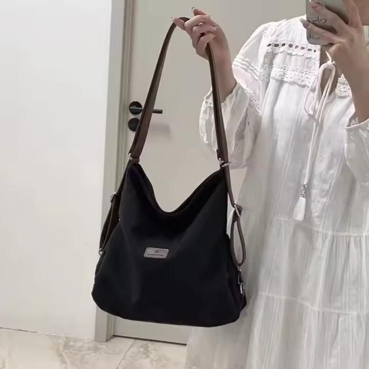 Bolso De Hombre Para Mujer Con Manija De Lujo Nylon Casual Tote Bolso Cruzado De Diseño Bolso De Viaje Suave Con Bolsillo Interior De Cremallera - 1