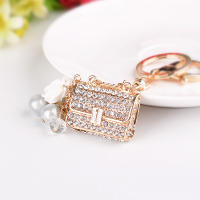 Llavero De Coche Con Diamantes Brillantes Para Mujer Adorno Para Bolso Regalo Perfecto Para El Día De San Valentín Material De Aleación - details 2