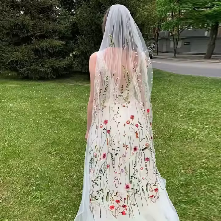 Velo De Novia De Lujo 1.5M Con Bordado Floral En Encaje Accesorios Para El Cabello Con Peine Romántico Para Bodas - 1