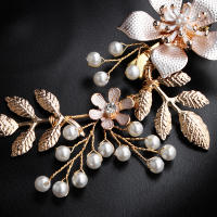 Clip De Pelo De Novia Con Cristales Y Perlas Florales Accesorios De Cabello De Moda Para Mujer Barretta De Boda Joyería De Cabello Para Damas De Honor - details 5