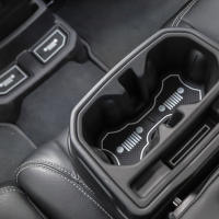 Alfombrilla De Goma Roja Blanca Para Interior De Coche Accesorios De Estilo Para Jeep Wrangler JL 2018-2023 Mat De Taza Decoración Para Puerta - details 5