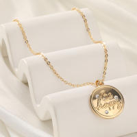 Encanto Collar con colgante geométrico de moda para mujer, con letras doradas y mariposa. - details 32