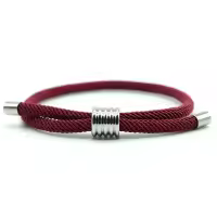 Pulsera De Hilo Simple Con Hebilla De Acero Inoxidable Amuleto Rojo Y Negro No Desvanecido Para Amigos Pulsera De Suerte - details 3