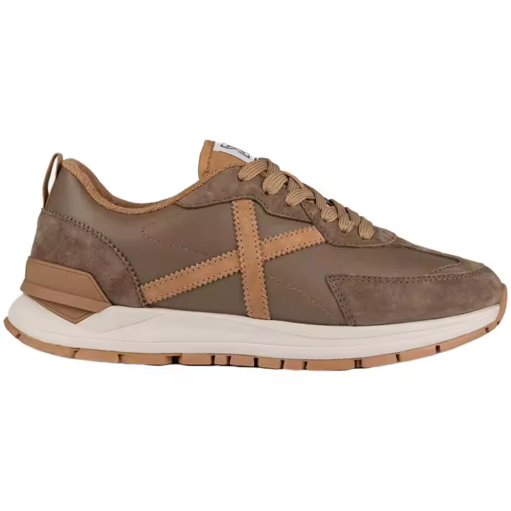 Calzado Zapatillas Casual marca Munich modelo 8832022 para hombre en color marrón - 1