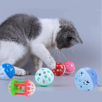 Juguete Para Gatos 10Pcs Bolas De Juguete Para Gatos Y Gatitos Con Campana Rattle Plástico Aleatorio De Colores Para Divertir Y Entretener - details 0