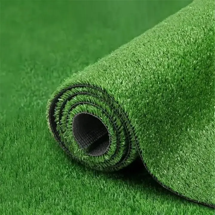 Césped Artificial YOEVU - Alta Densidad y Realismo - Resiste UV y Desgaste - Sin Mantenimiento - Ideal para Jardines y Terrazas - Verde - 2x2 Metros - 18mm Altura - 1