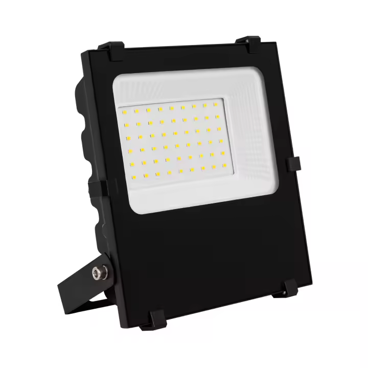 Ledkia Foco Proyector LED 30W 145 lm/W IP65 HE PRO Regulable - 1