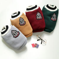 Chaleco De Punto Para Perro Y Gato Estilo Universitario Con Cuello V Teddy Bomei Diversión Para Todas Las Estaciones Especialmente Otoño E Invierno - details 1