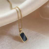 Collar Pendentivo Rectangular Minimalista Para Mujeres Y Hombres Negro Epoxy Largo Dorado Metal Joyería De Cumpleaños Diaria - details 6