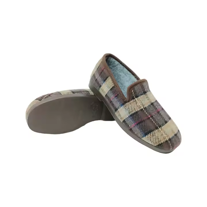 Zapatilla clásica de cuadros para hombre, marca ALCALDE - Comodidad en casa. - 1