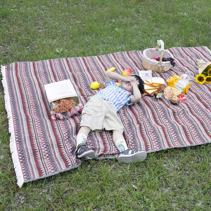 Manta de picnic al Aire Libre, portátil y plegable, Manta de camping de Tela Pura de alta calidad con Correa para césped, Parque, senderismo, Viajes - 1