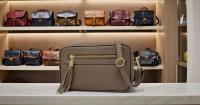 Bolso de HOMBRO mujer de cuero Genuino, bandoleras Mujer pequeñas, ajustable Y 2 bolsos con Cremallera, Italian artesania JOY Taupe - details 0