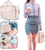Neceser de viaje para mujer, bolsa de maquillaje colgante de piel sintética de 9 l con asa de metal a presión, gran organizador de viaje para artículos de tocador y accesorios, resistente al agua, color rosa - details 5