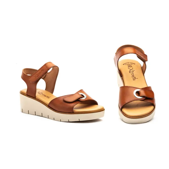 XB-9963 Cuero  Hecho en España Sandalias Mujer Piel Cuero Velcro Numeración: 35-41 Marca: Xbonita sandalia con planta de gel y cierre de velcro muy comodas e ideales para tus dias de verano - 1