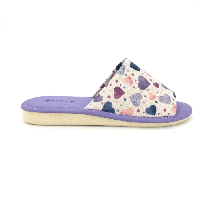 Zapatilla casa de Garzón para mujer, mod.400.179, Zapatilla de casa con estampado de corazones y suela de microporoso muy ligera - 1