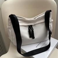 Bolso De Hombro Para Mujer De Tela De Nylon Gran Capacidad Bolso De Moda Unisex Bolso Cruzado De Solapa Bolsa De Mano - details 7