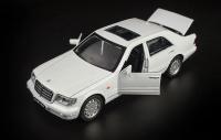 Mercedes-Benz S-W140 Modelo De Coche De Aleación De Metal a Escala 1:32 Juguete Coleccionable Para Niños Regalo De Coleccionista De Automóviles Simulación Alta - details 13