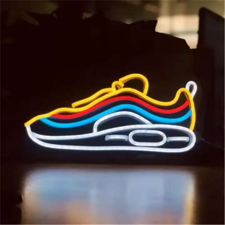 Zapatos Deportivos con Luces de Neón para Decoración de Sala de Juegos y Bar. - 1