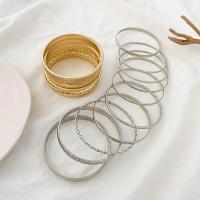 Juego De 10 Pulseras De Cadena Cubana Punk Para Mujeres Y Hombres Pulseras Bohemias Multicapa De Color Dorado Con Encantos Joyería Moda Regalo - details 4