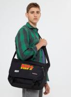 Bolso bandolera EASTPAK DELEGATE + X KISS con asa tipo trolley , unisex - Ideal para viajar con estilo y comodidad. - details 1