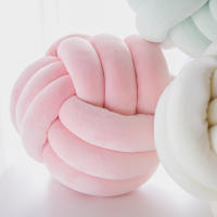 Cojín De Decoración Aesthetic Hecho a Mano En Colores Caqui Cream Pink Blanco Negro Estilo Americano Relleno De Fibra 100% Poliéster - details 8