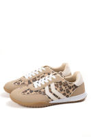 Zapatilla deportiva de mujer con diseño urbano, estampado animal y suela antideslizante, ideal para la temporada de verano 2025, con materiales transpirables y comodidad y estilo en cada paso Lyla Wang - details 1