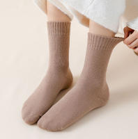 Calcetines Gruesos Y Cálidos Para Mujer De Otoño E Invierno Calcetines Casuales Solids Para Dormir En Piso - details 5