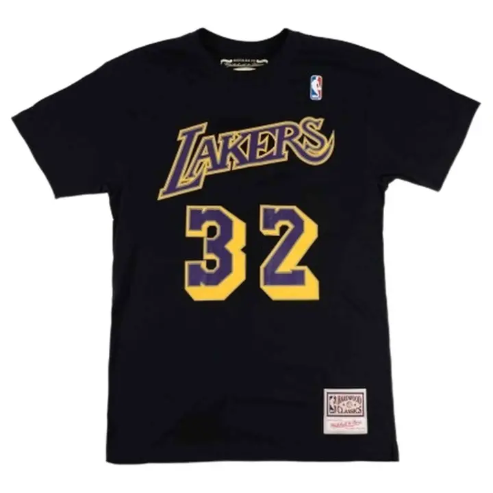 Camiseta de Manga Corta Mitchell & Ness Magic Johnson para hombre en color negro - 1