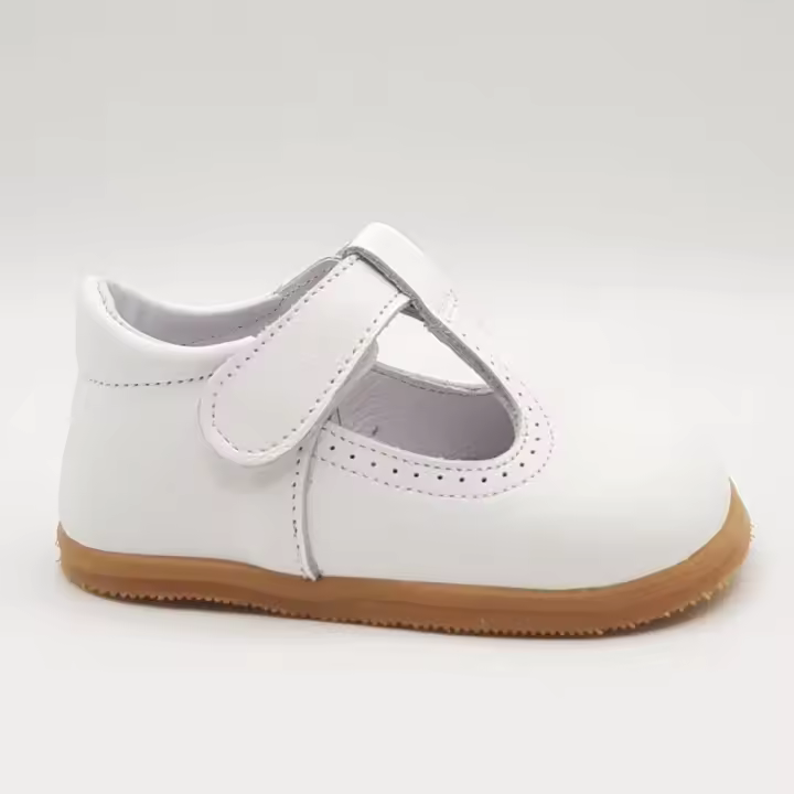 Zapato vestir niño blanco modelo Morgan Blanditos By Crio`s, respetuoso con el desarrollo natural del pie, suela muy flexible, Zero Drop. - 1